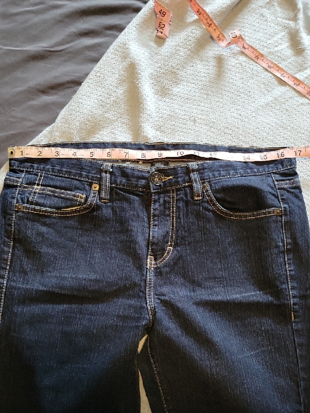 Calvin Klein Skinny Women's- 30x10 - Picture 4 of 9